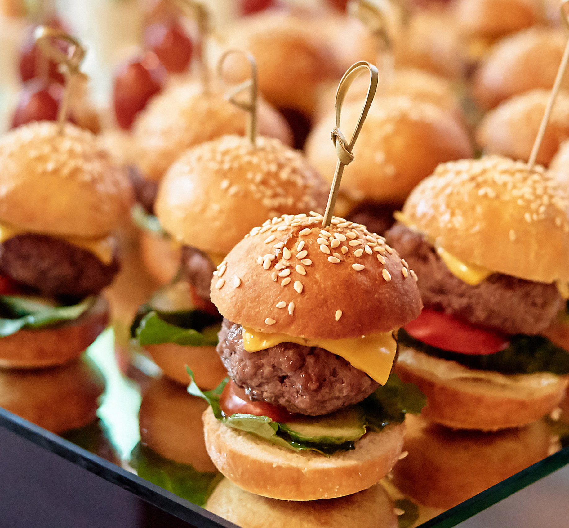 COCKTAIL STREET FOOD (17 pièces salées et sucrées)