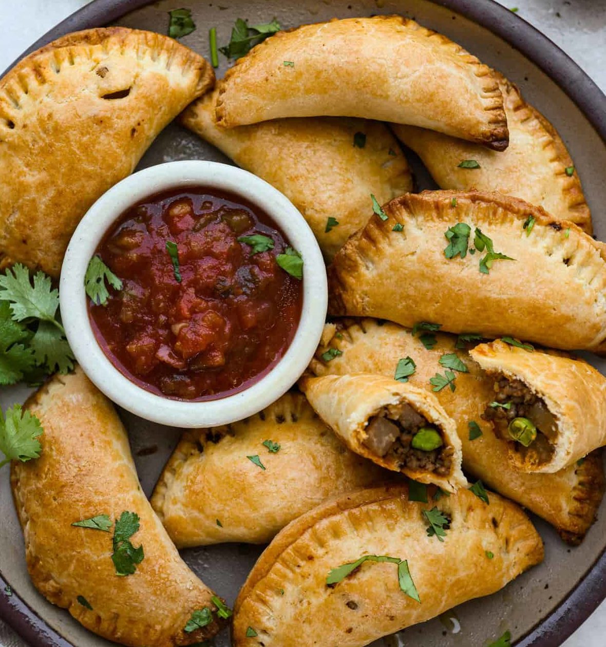 COCKTAIL STREET FOOD (17 pièces salées et sucrées) – Image 9