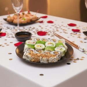 PLATEAU SUSHIS TOUT CUIT