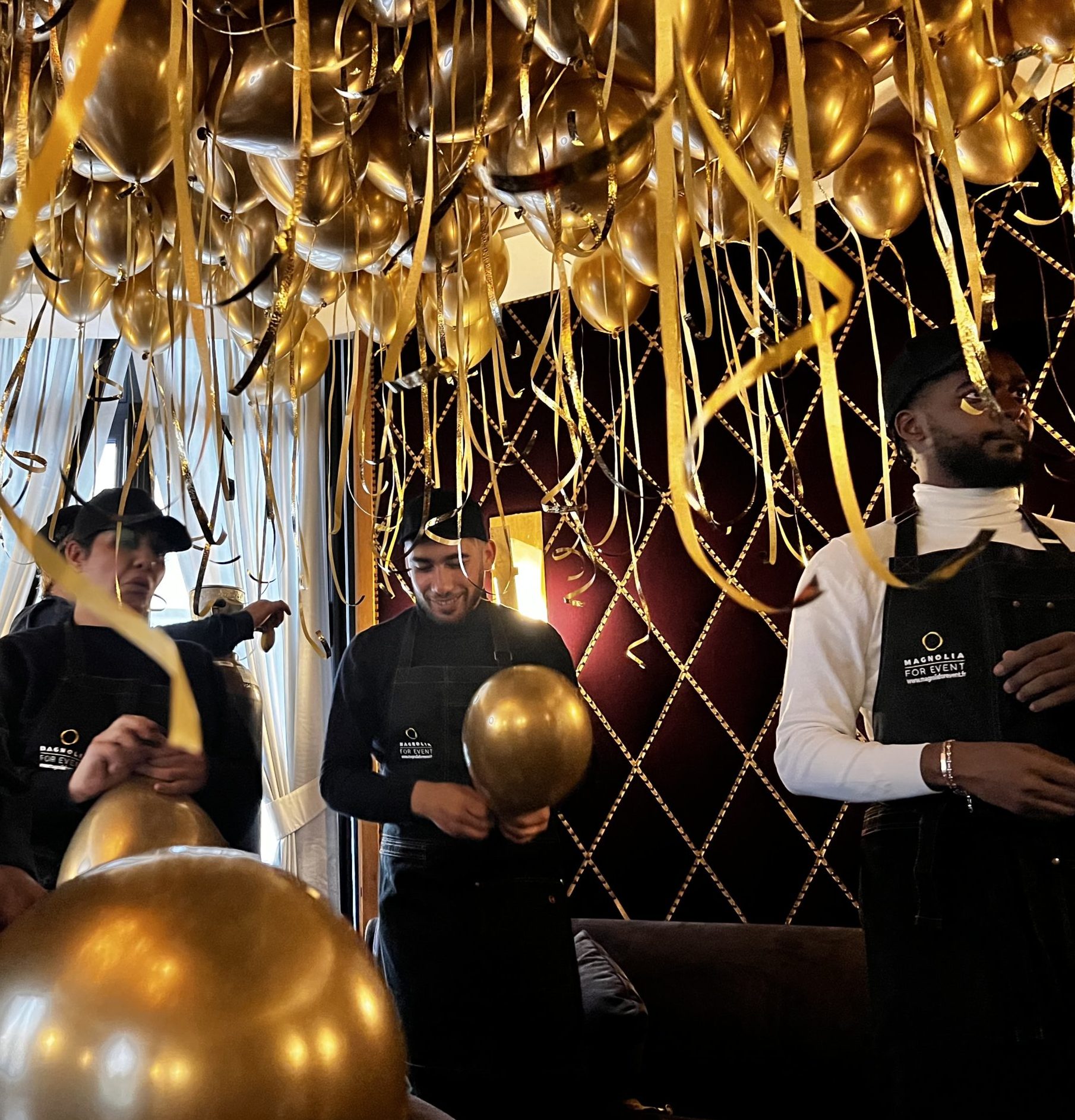 PACK DE 50 BALLONS ET SA BOUTEILLE D'HÉLIUM