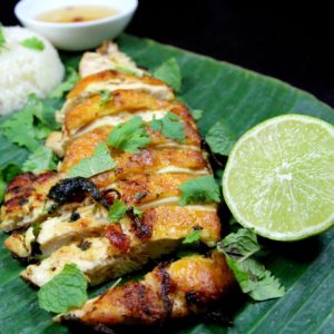 POULET À LA CITRONNELLE  (250g/pers)