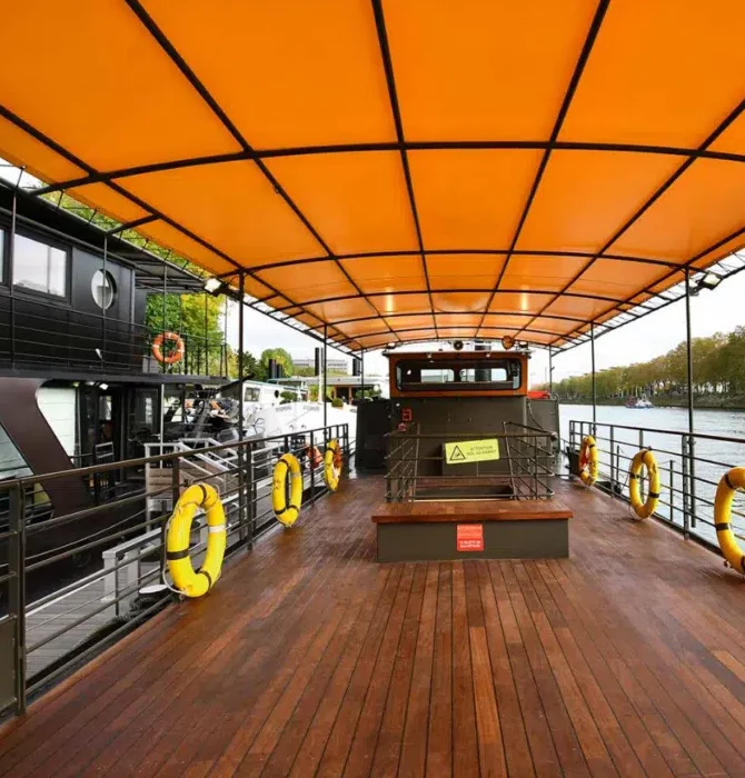 LA PETITE PÉNICHE NAVIGANTE DU 92 (92600) – Image 3