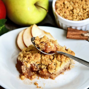 CRUMBLE À LA POMME