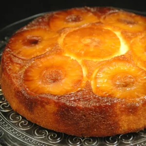 GÂTEAU À L'ANANAS FAIT MAISON (La part)