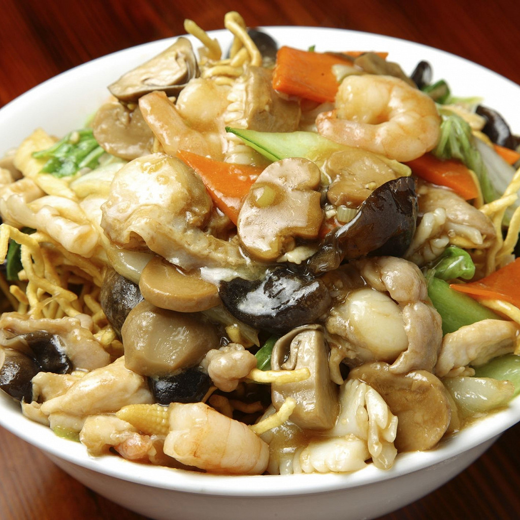 POULET AUX CHAMPIGNONS (250g/pers)