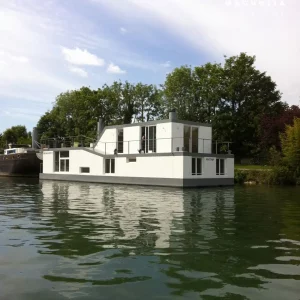 LA PETITE PÉNICHE DE SÈVRES (92310)