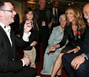 UN MAGICIEN PROFESSIONNEL (Une performance epoustouflante !)